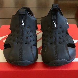 Nike Toddler Black Sandals